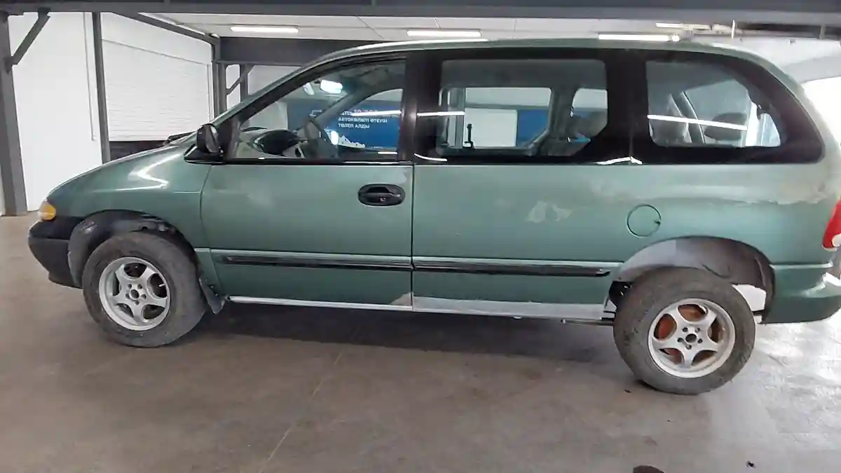 Dodge Caravan 1999 года за 1 000 000 тг. в Астана