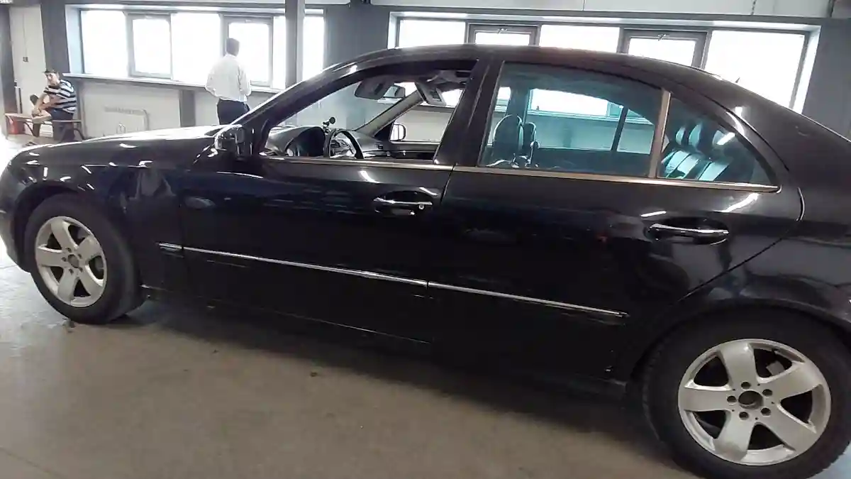 Mercedes-Benz E-Класс 2004 года за 3 000 000 тг. в Астана