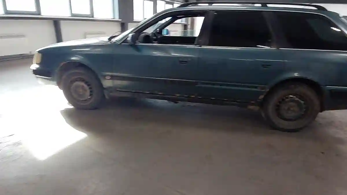 Audi 100 1993 года за 1 700 000 тг. в Астана