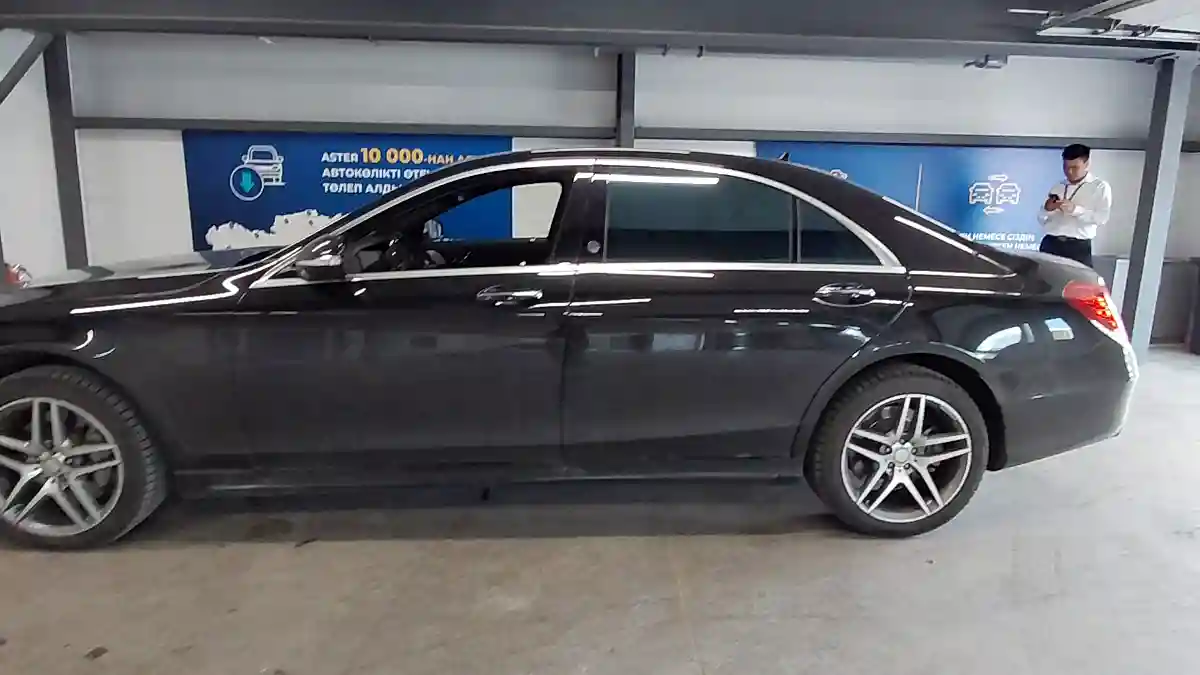 Mercedes-Benz S-Класс 2014 года за 20 000 000 тг. в Астана