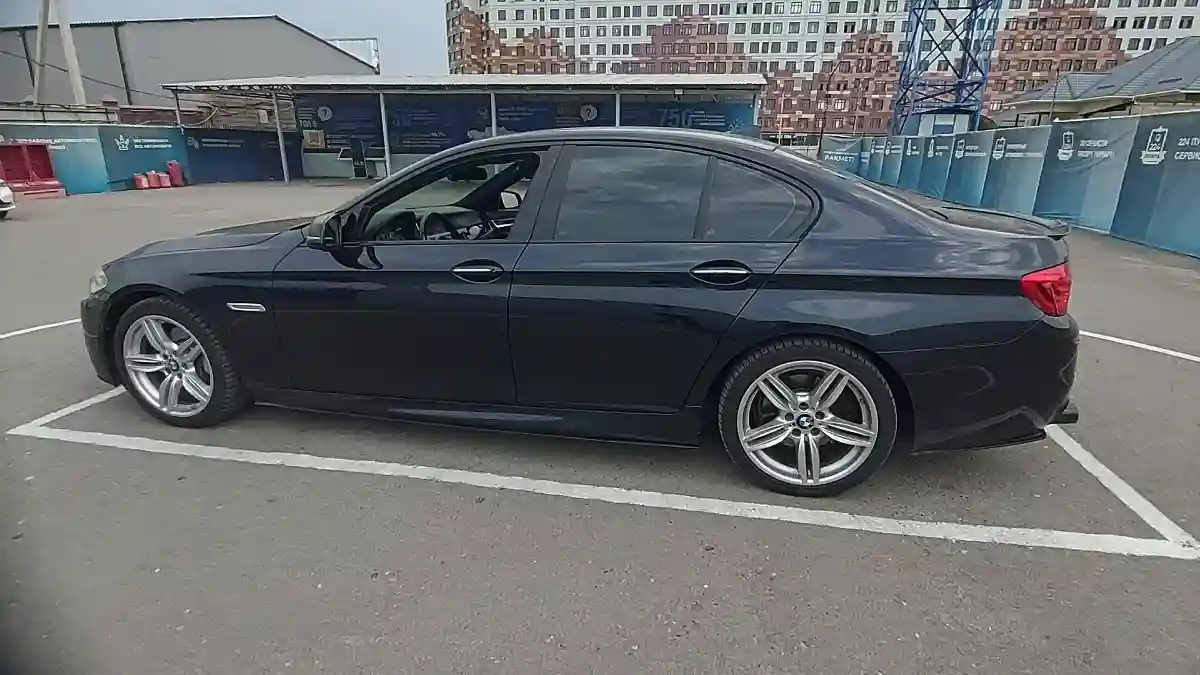 BMW 5 серии 2014 года за 9 000 000 тг. в Шымкент