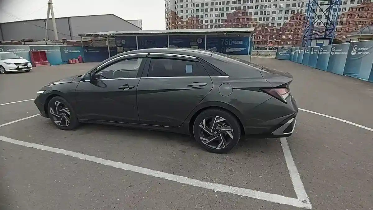 Hyundai Elantra 2024 года за 8 000 000 тг. в Шымкент