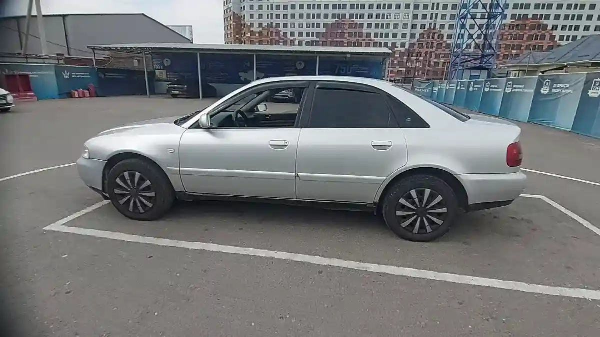 Audi A4 2001 года за 1 500 000 тг. в Шымкент