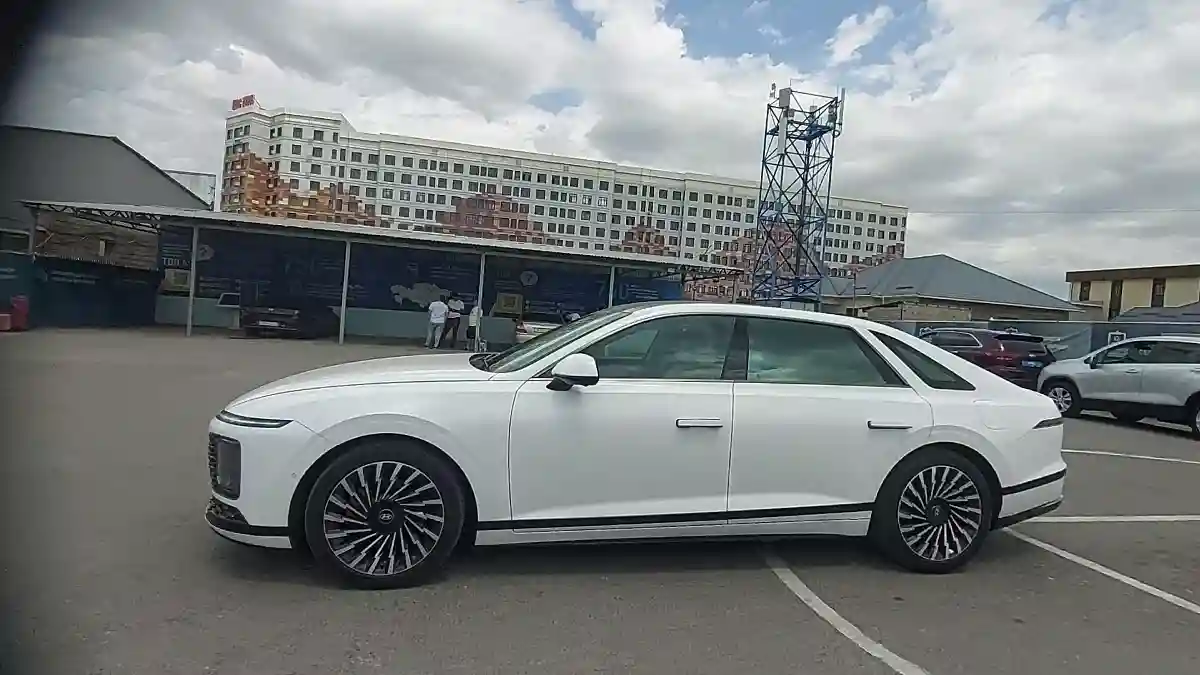 Hyundai Grandeur 2022 года за 19 500 000 тг. в Шымкент