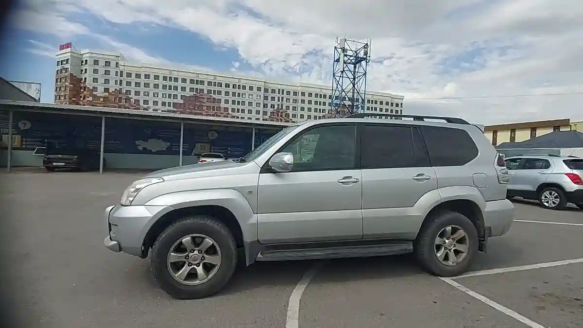 Toyota Land Cruiser Prado 2006 года за 9 500 000 тг. в Шымкент