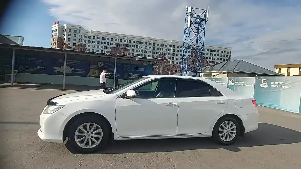 Toyota Camry 2012 года за 10 500 000 тг. в Шымкент