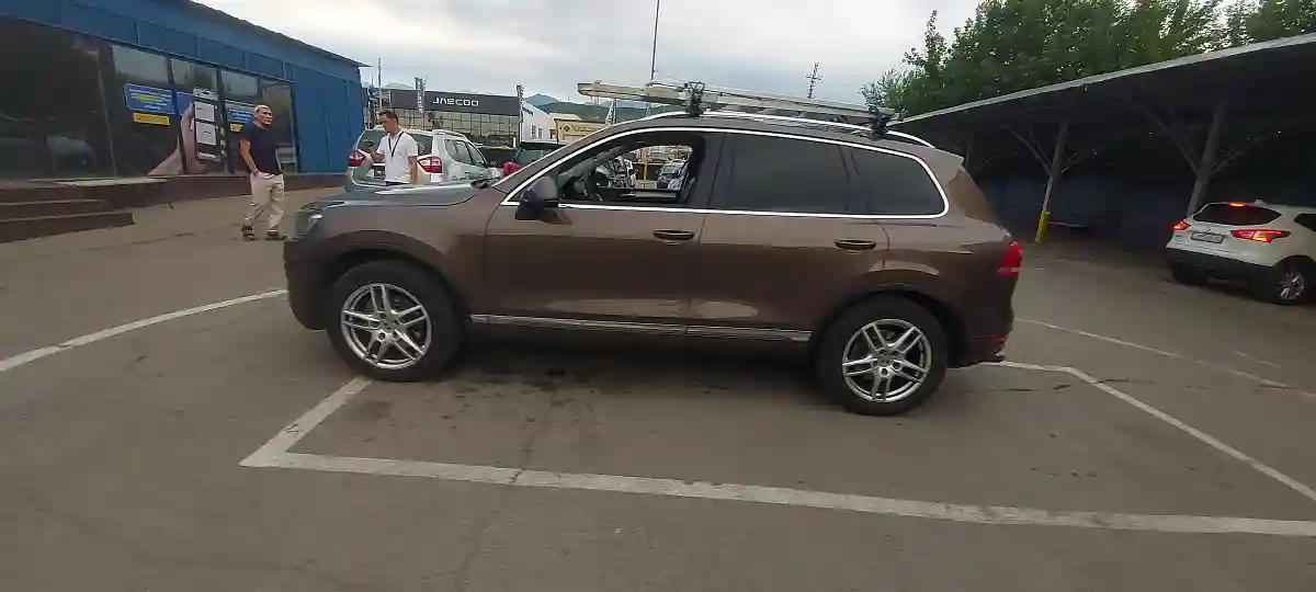 Volkswagen Touareg 2012 года за 12 500 000 тг. в Алматы