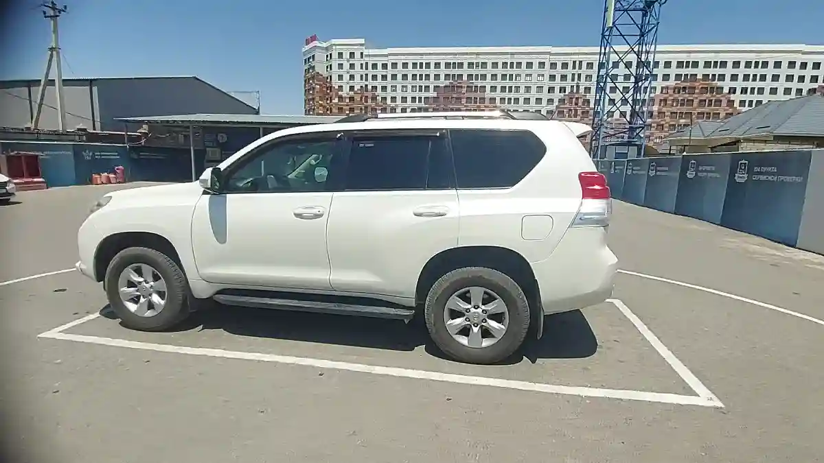 Toyota Land Cruiser Prado 2012 года за 13 000 000 тг. в Шымкент