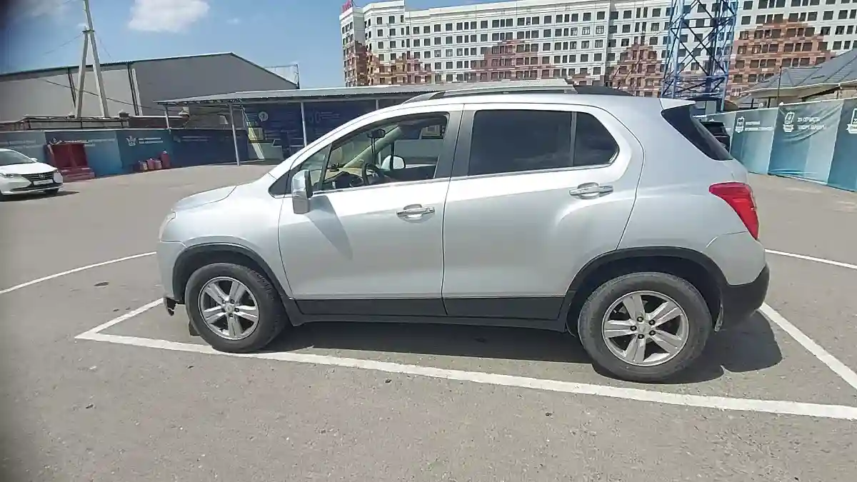 Chevrolet Tracker 2014 года за 4 500 000 тг. в Шымкент