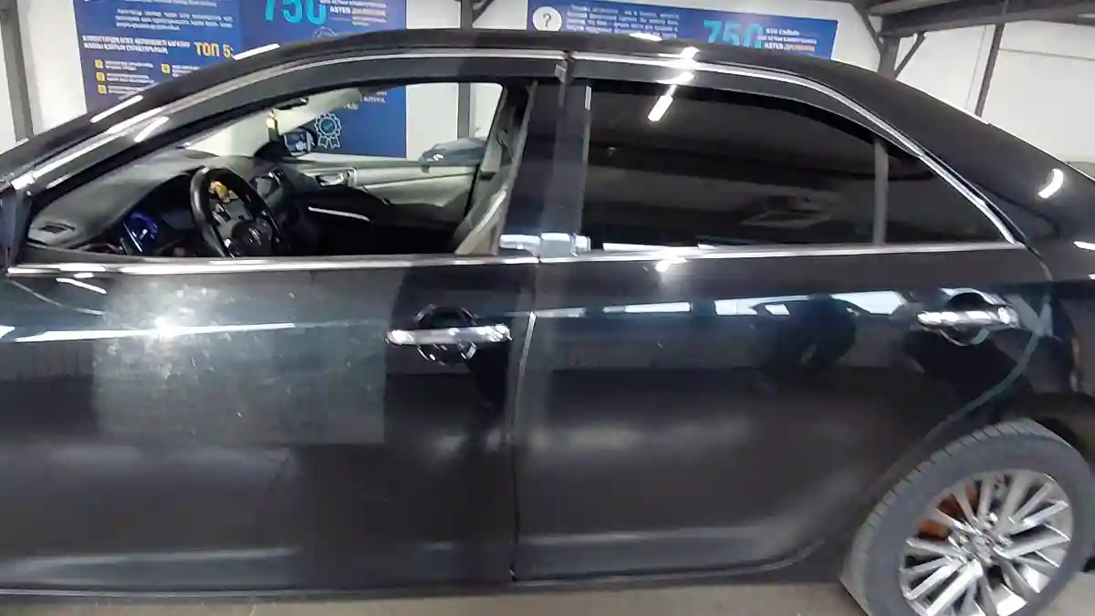 Toyota Camry 2015 года за 10 000 000 тг. в Астана