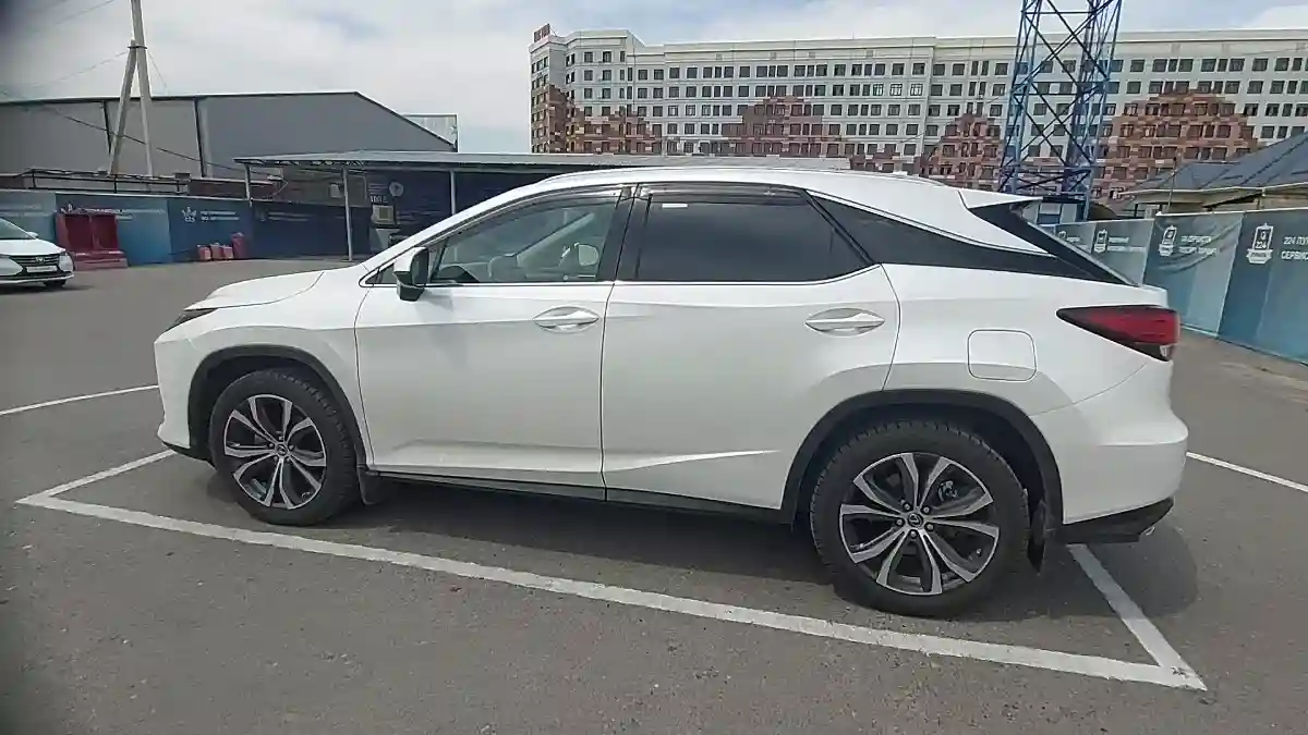Lexus RX 2022 года за 26 000 000 тг. в Шымкент