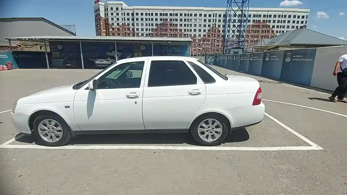 LADA (ВАЗ) Priora 2013 года за 2 500 000 тг. в Шымкент