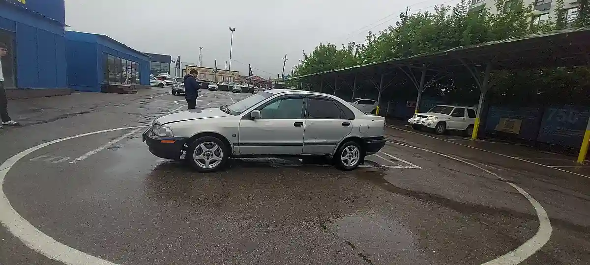 Volvo S40 1998 года за 500 000 тг. в Алматы