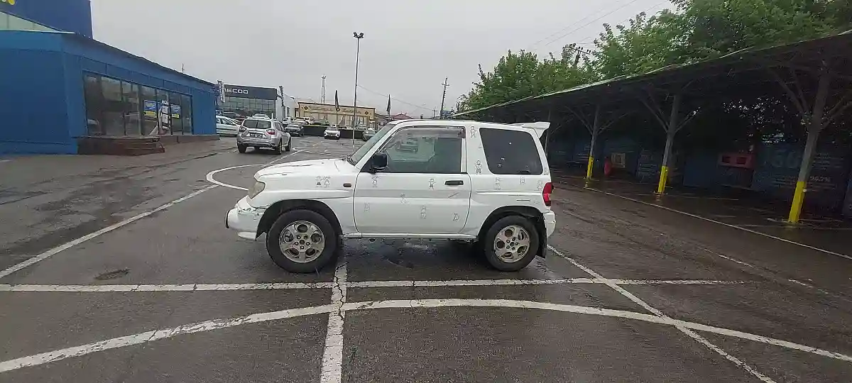 Mitsubishi Pajero iO 1998 года за 1 000 000 тг. в Алматы