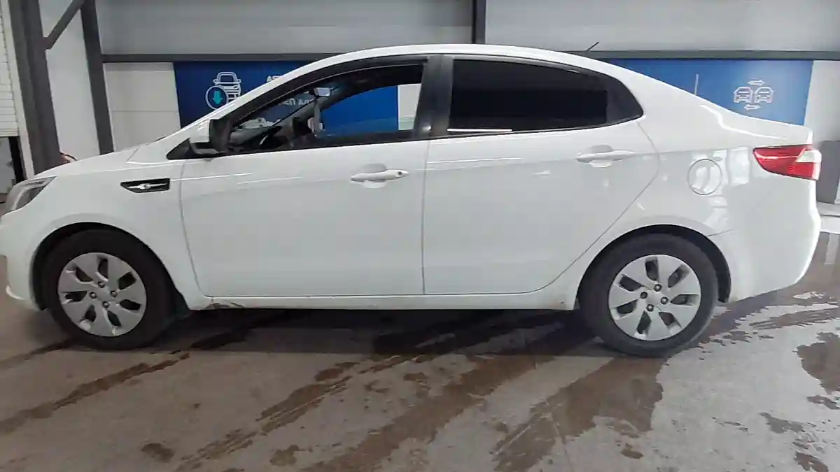 Kia Rio 2013 года за 4 000 000 тг. в Астана