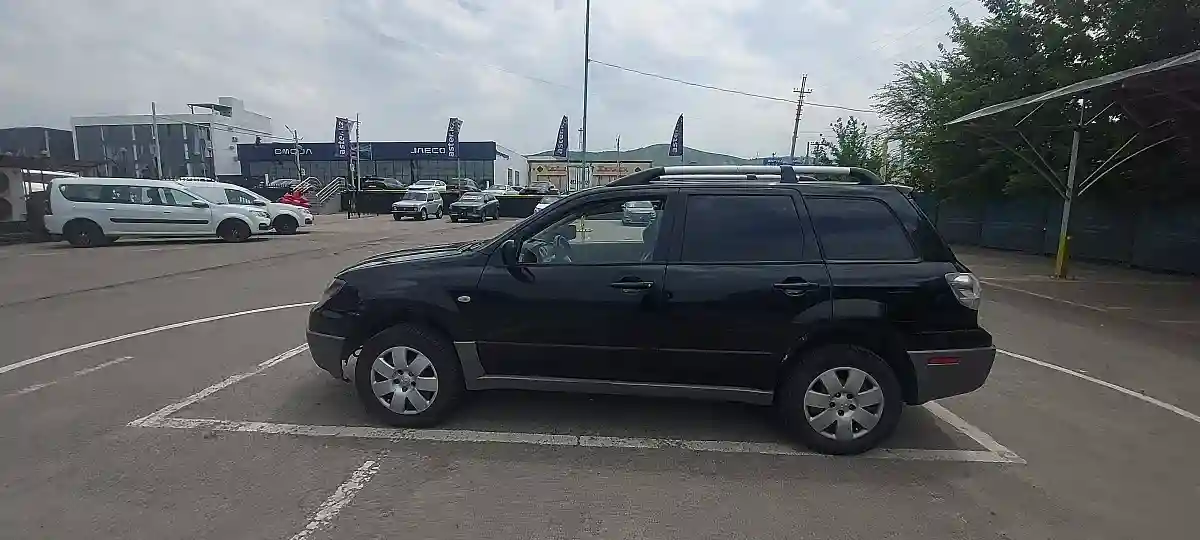 Mitsubishi Outlander 2003 года за 2 650 000 тг. в Алматы