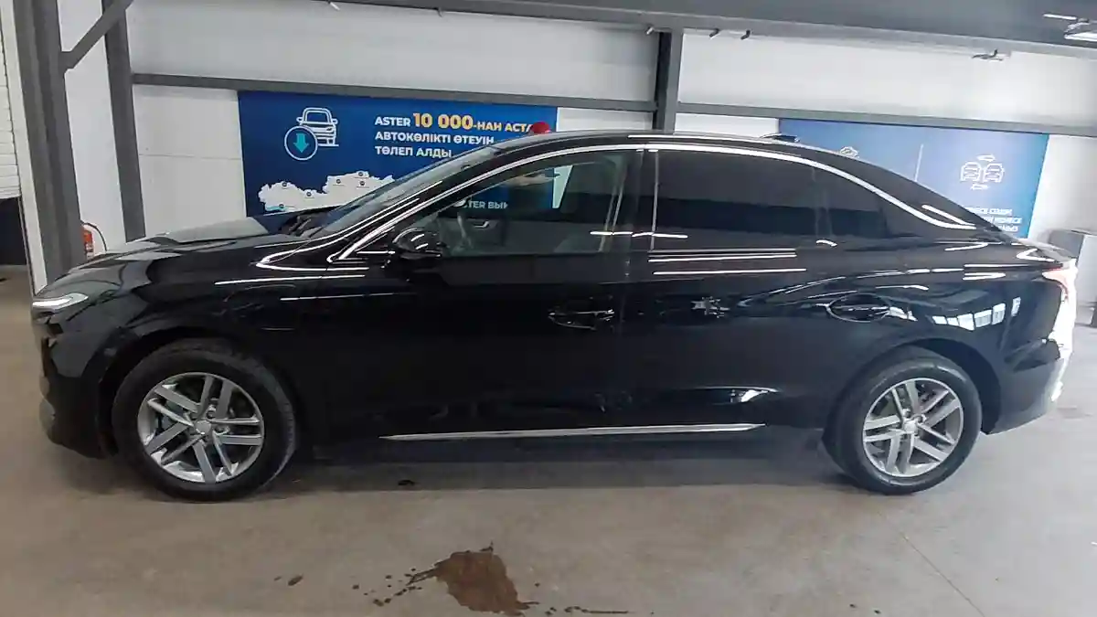 Hongqi E-QM5 2025 года за 6 800 000 тг. в Астана