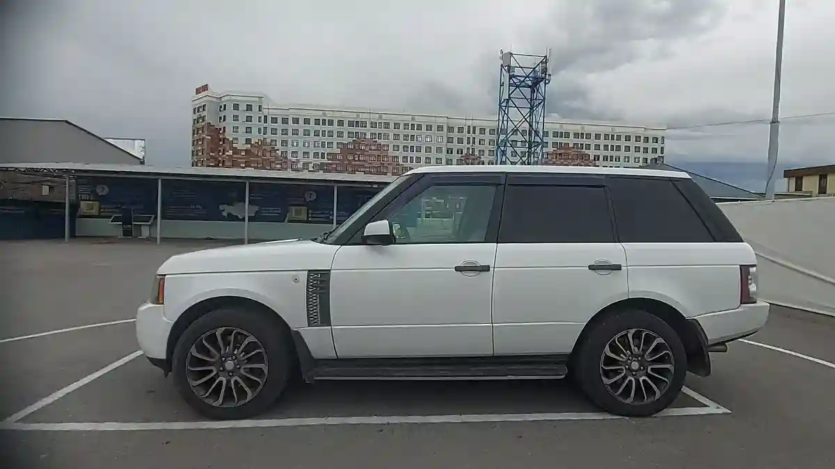 Land Rover Range Rover 2011 года за 13 000 000 тг. в Шымкент