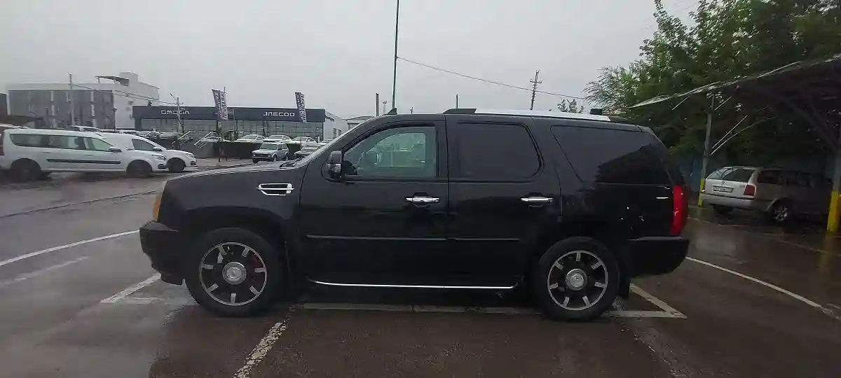 Cadillac Escalade 2006 года за 10 000 000 тг. в Алматы