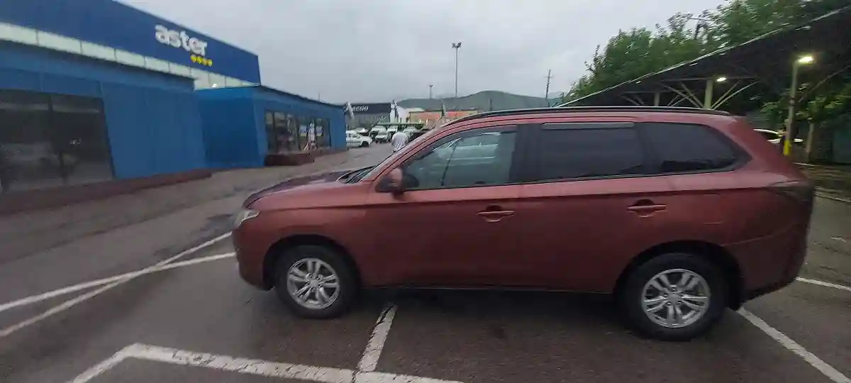 Mitsubishi Outlander 2012 года за 7 000 000 тг. в Алматы