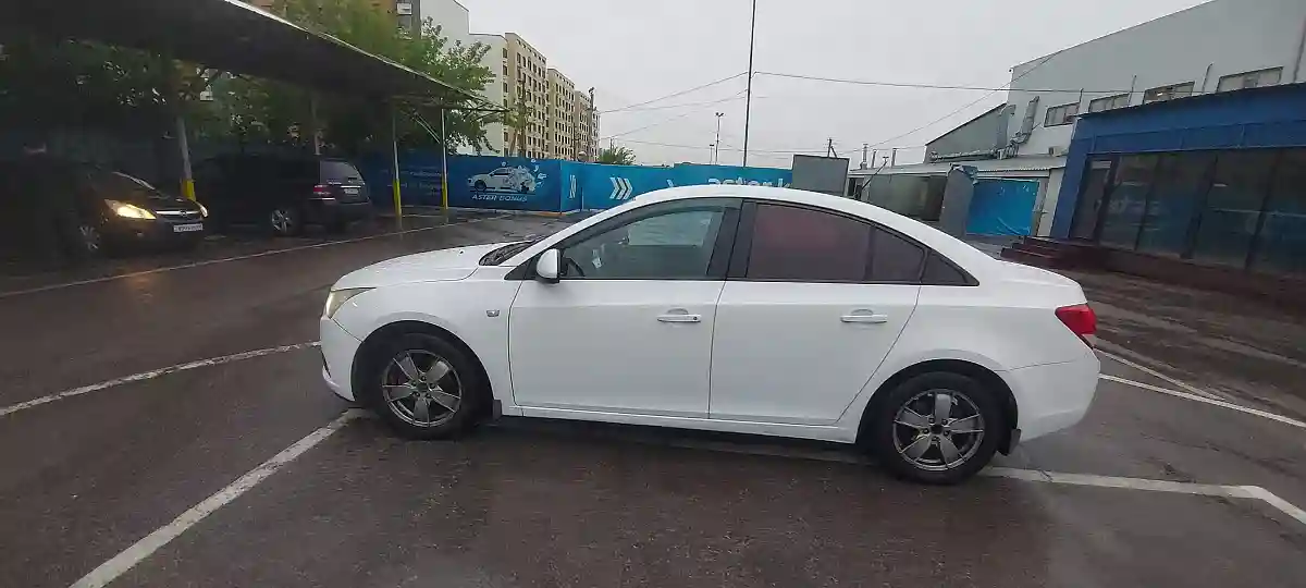 Chevrolet Cruze 2010 года за 2 500 000 тг. в Алматы