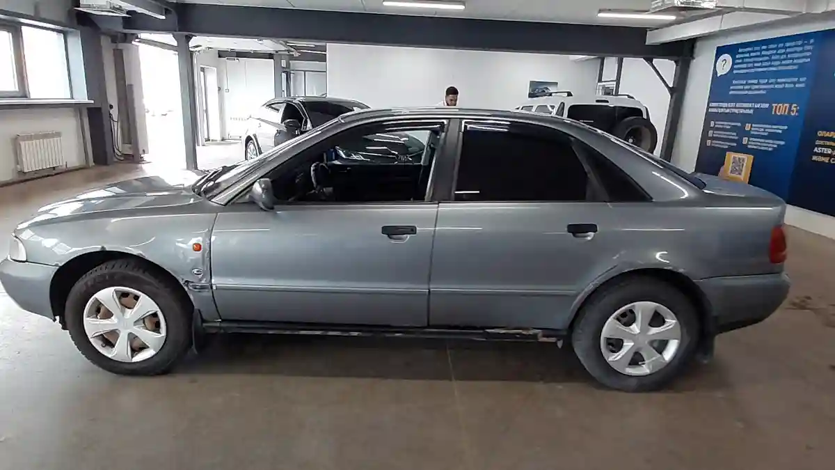 Audi A4 1996 года за 1 600 000 тг. в Астана