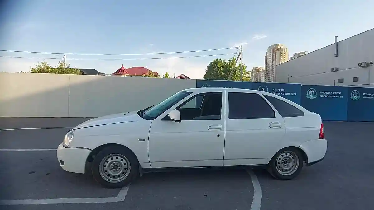 LADA (ВАЗ) Priora 2010 года за 1 000 000 тг. в Шымкент