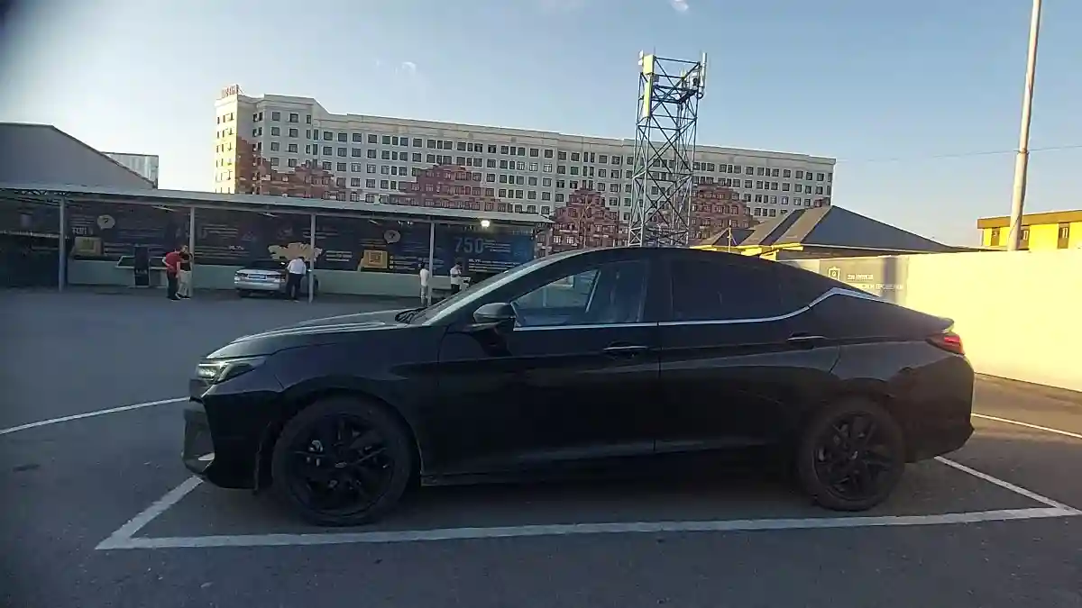 JAC J7 Plus 2024 года за 9 000 000 тг. в Шымкент