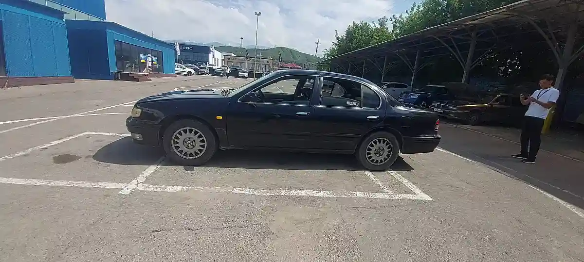 Nissan Maxima 1995 года за 800 000 тг. в Алматы