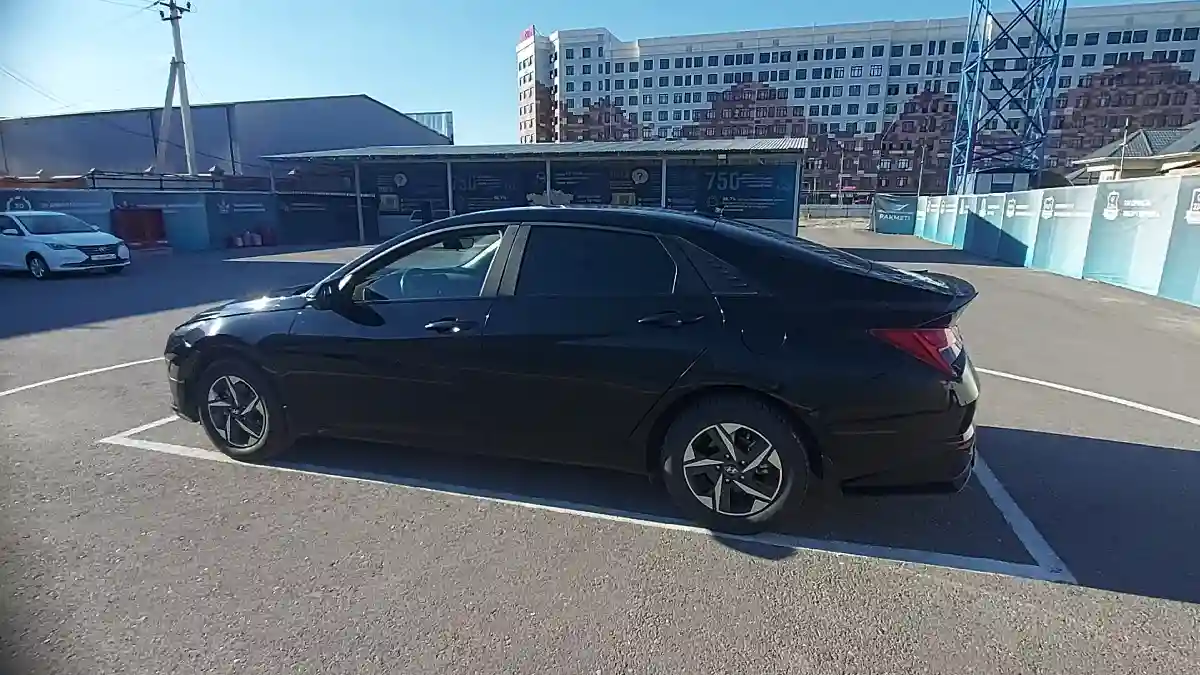 Hyundai Elantra 2023 года за 8 500 000 тг. в Шымкент