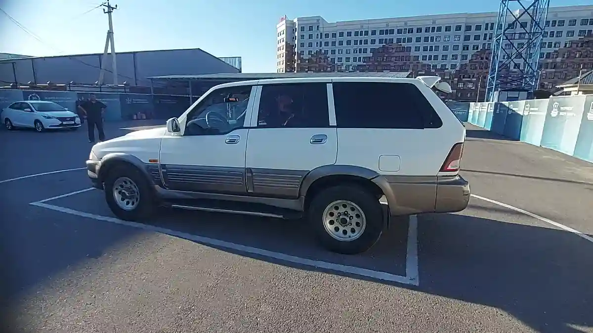 SsangYong Musso 2001 года за 2 500 000 тг. в Шымкент