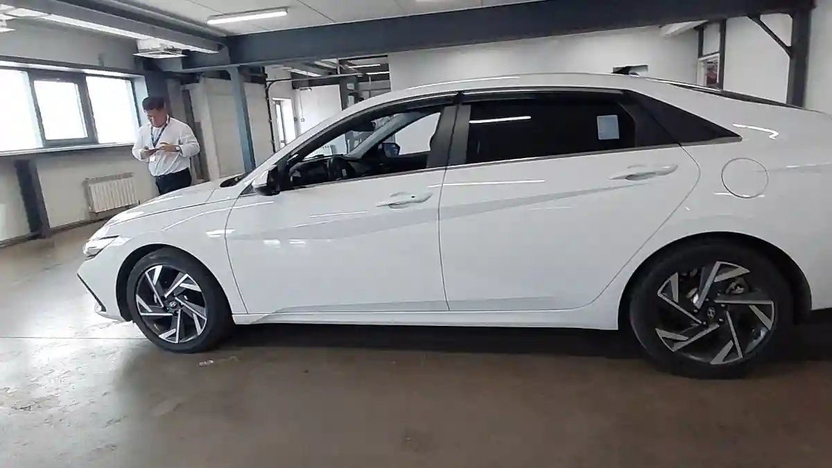 Hyundai Elantra 2024 года за 7 800 000 тг. в Астана