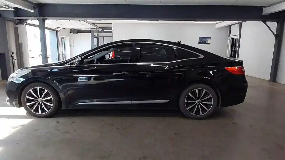 Hyundai Grandeur 2012 года за 7 500 000 тг. в Астана
