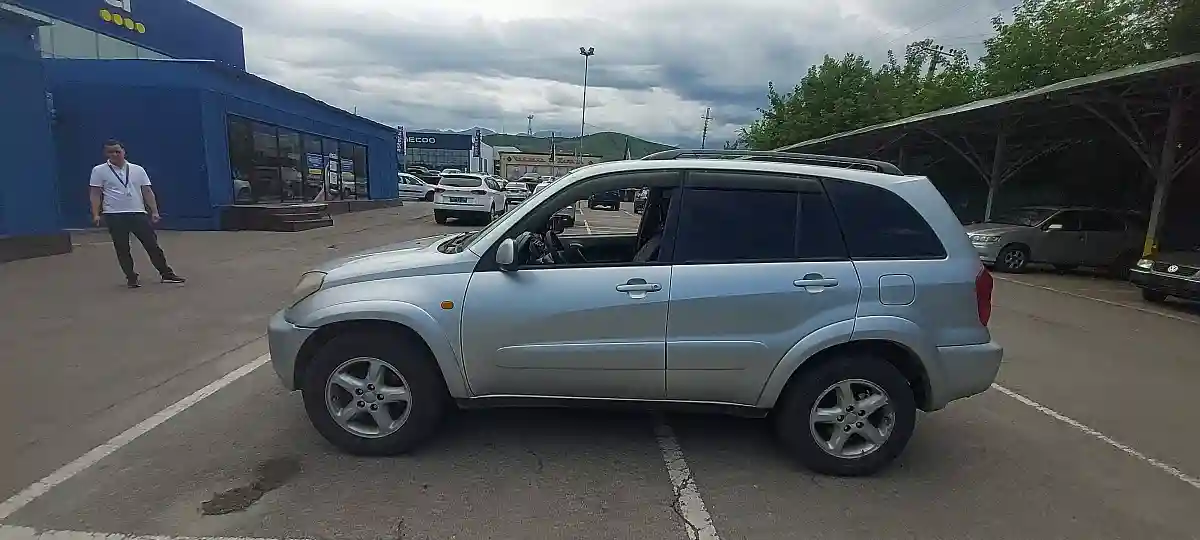Toyota RAV4 2001 года за 4 300 000 тг. в Алматы