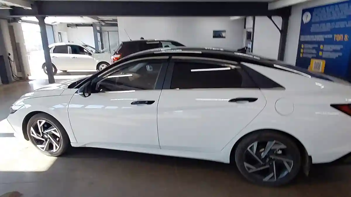 Hyundai Elantra 2024 года за 8 000 000 тг. в Астана