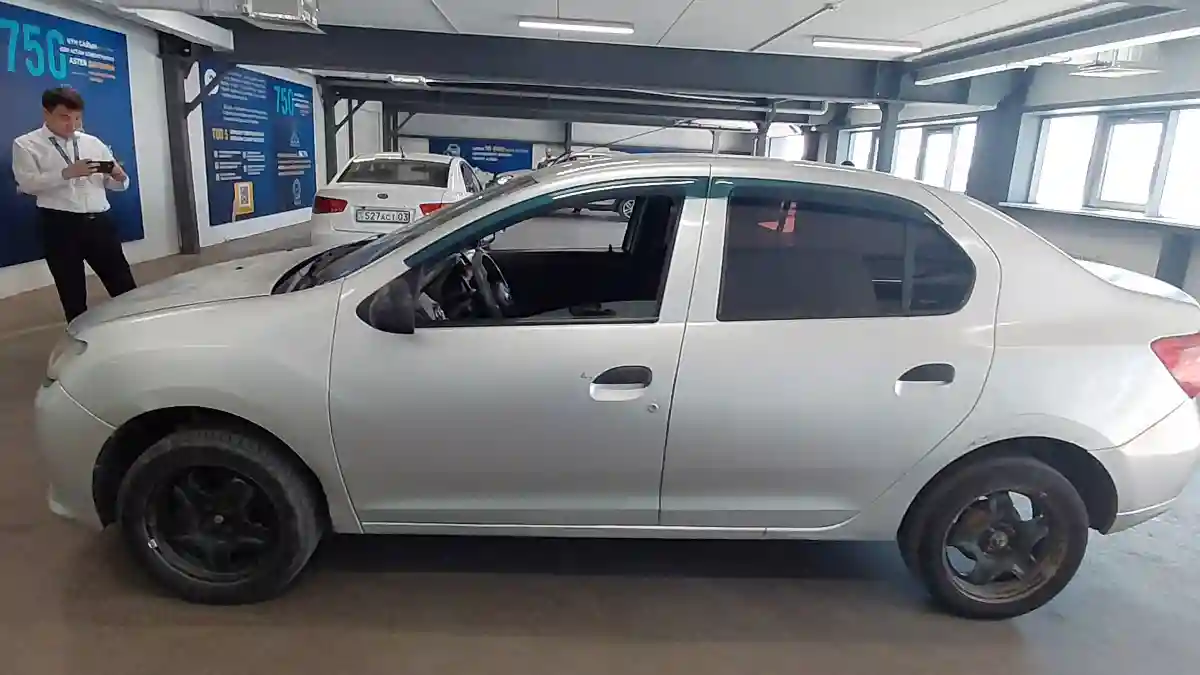 Renault Logan 2014 года за 2 000 000 тг. в Астана