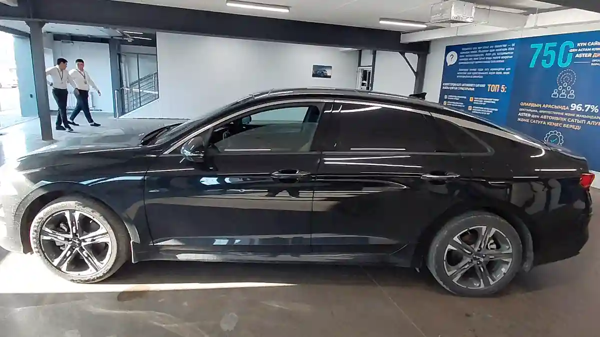 Kia K5 2023 года за 13 500 000 тг. в Астана