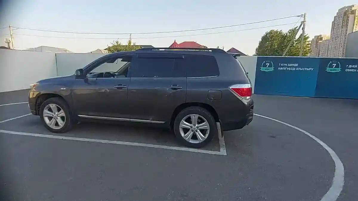 Toyota Highlander 2012 года за 12 500 000 тг. в Шымкент