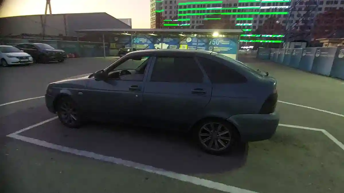 LADA (ВАЗ) Priora 2015 года за 1 500 000 тг. в Шымкент