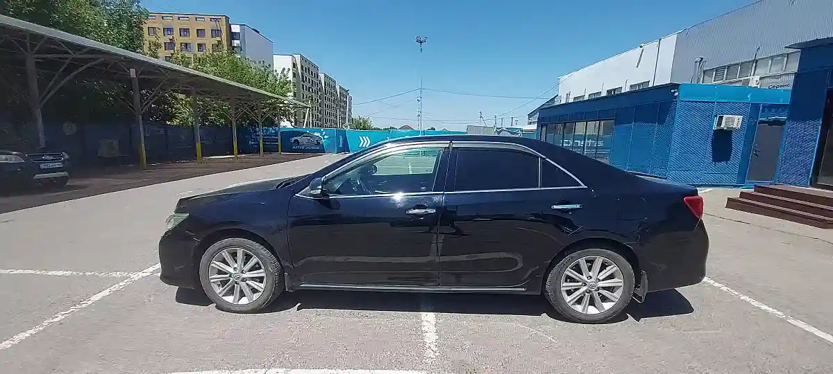 Toyota Camry 2013 года за 9 000 000 тг. в Алматы