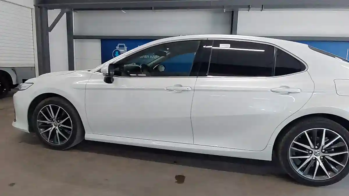 Toyota Camry 2024 года за 18 000 000 тг. в Астана