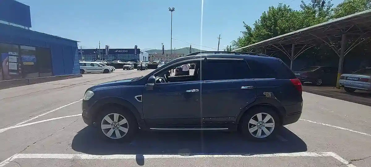 Chevrolet Captiva 2008 года за 3 500 000 тг. в Алматы