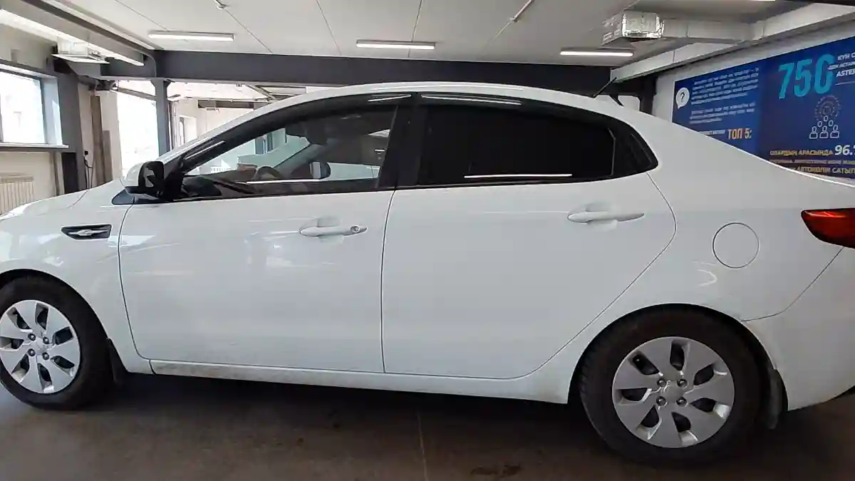 Kia Rio 2015 года за 5 000 000 тг. в Астана