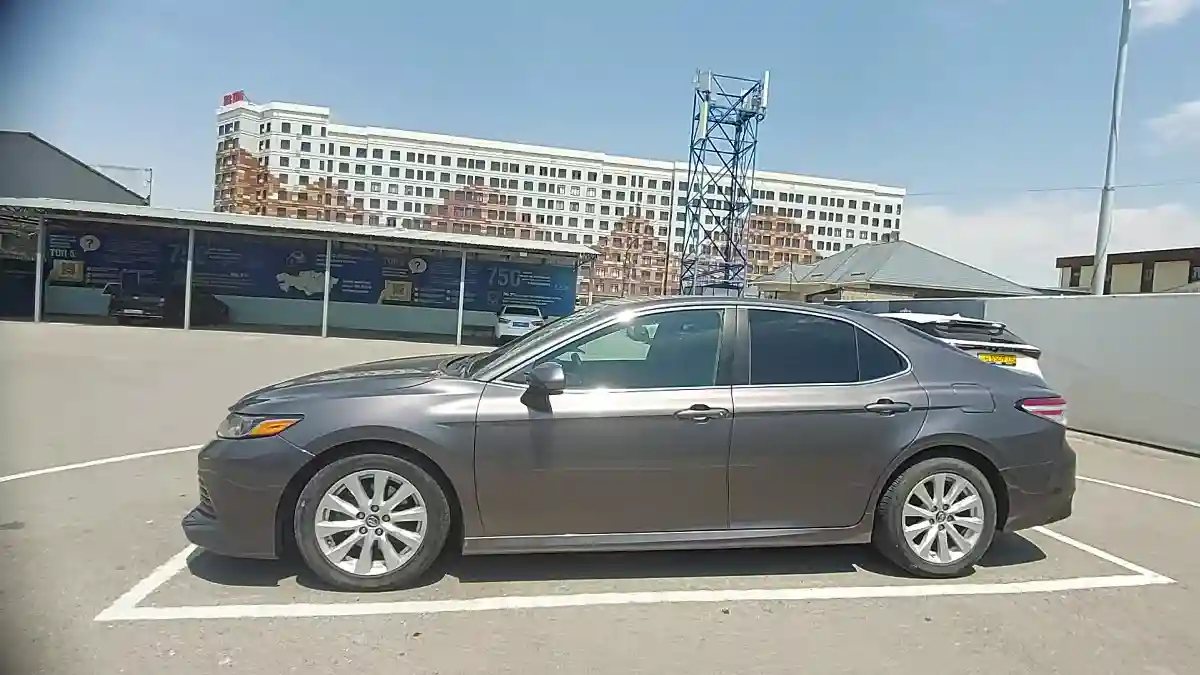 Toyota Camry 2019 года за 11 500 000 тг. в Шымкент