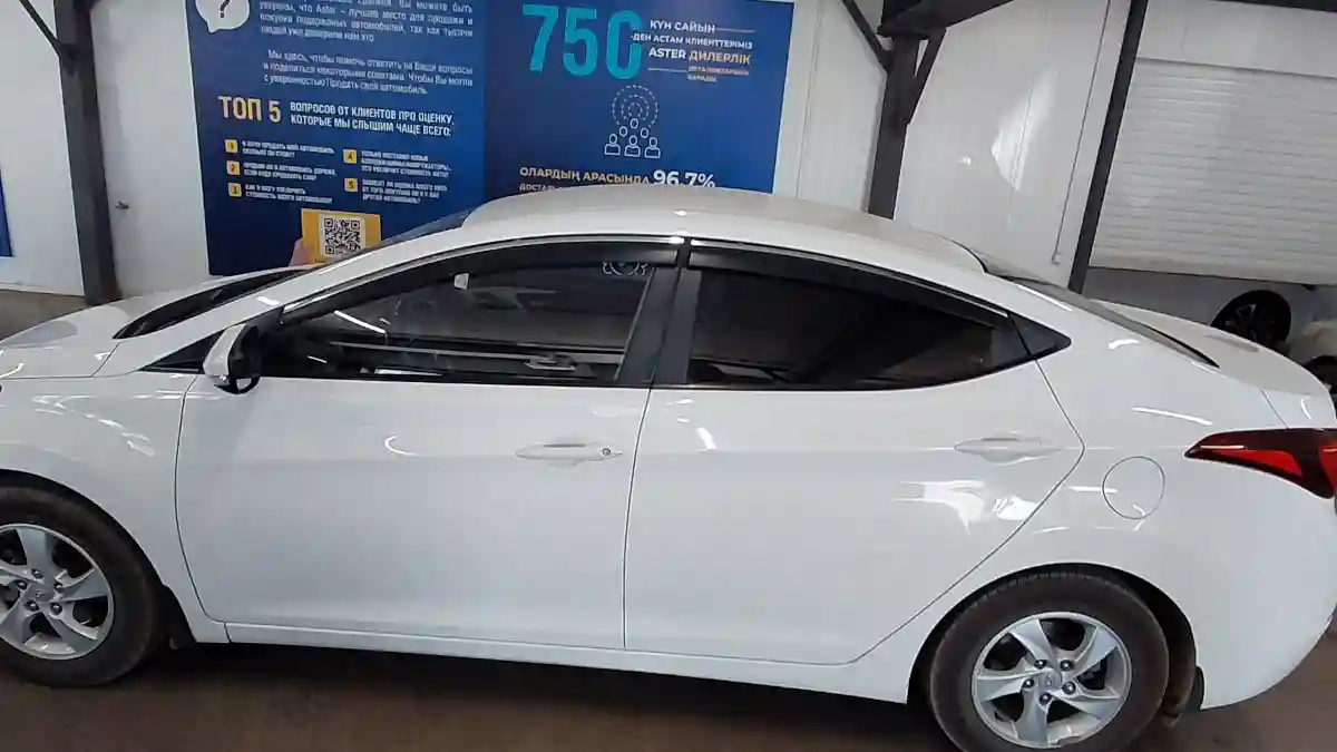 Hyundai Elantra 2014 года за 6 000 000 тг. в Астана