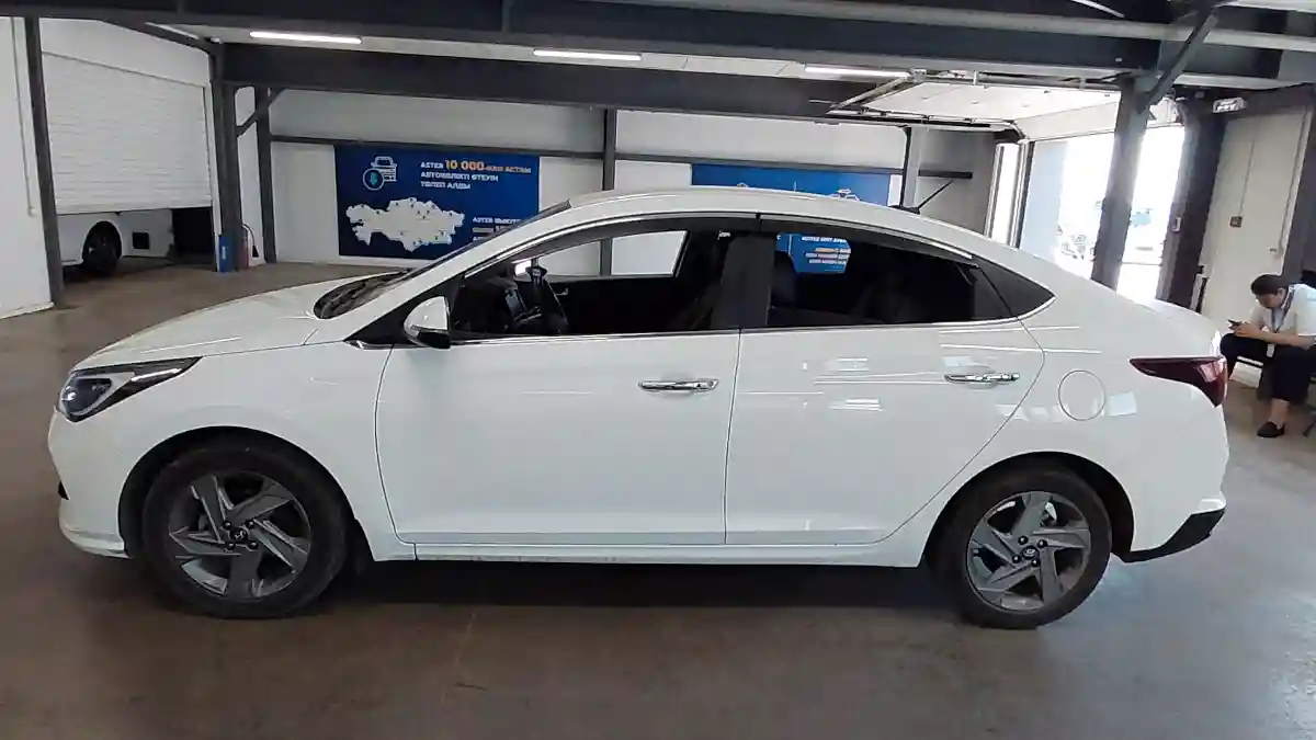 Hyundai Accent 2020 года за 8 000 000 тг. в Астана