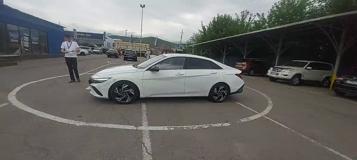 Hyundai Elantra 2024 года за 7 500 000 тг. в Алматы