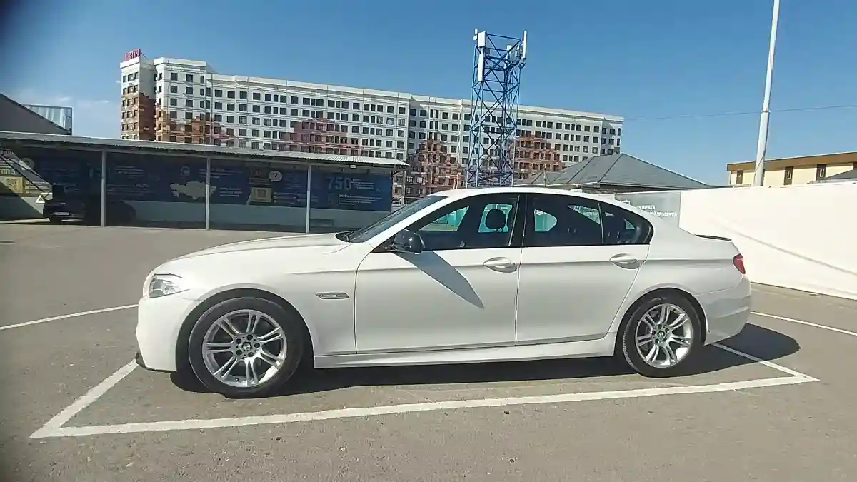 BMW 5 серии 2013 года за 9 000 000 тг. в Шымкент