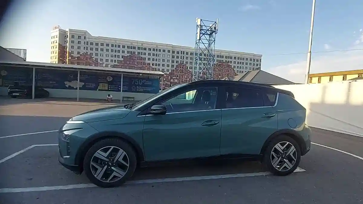 Hyundai Bayon 2023 года за 8 000 000 тг. в Шымкент