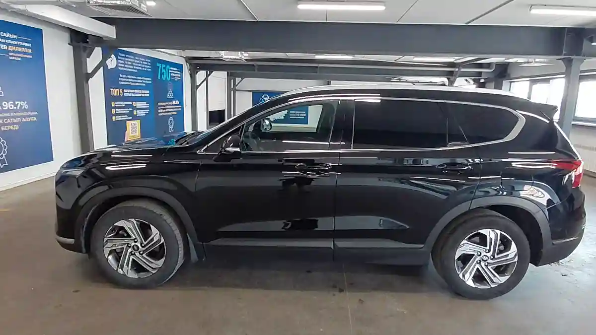 Hyundai Santa Fe 2023 года за 15 500 000 тг. в Астана